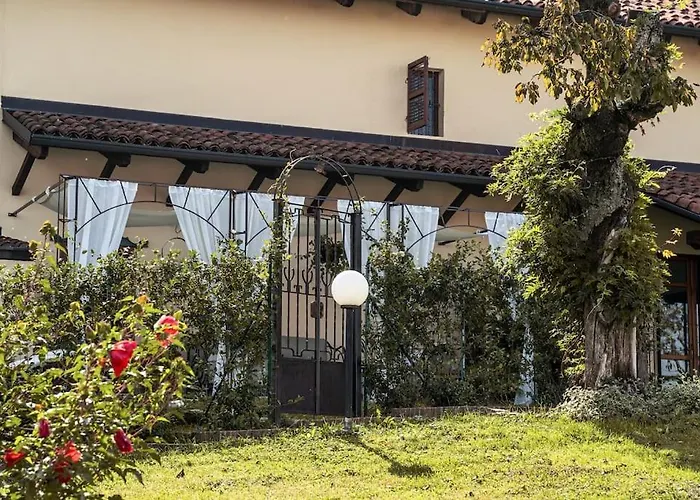 아파트 Eramare - Charming In The Countryside 아스티